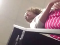 Negro porno en español latino gratis chica Raven quiere probar gloryhole (ghl14900)