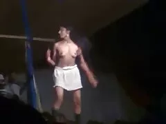 Una mujer con eso. porno ametuar latino