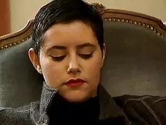 La chica videos xxx amateur latino está sola con Elaine Marley en un video casero.