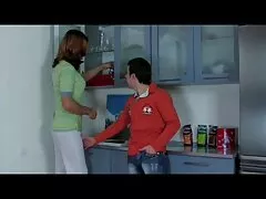 Elsa Creek es la Reina de las espadas videos xxx en latino